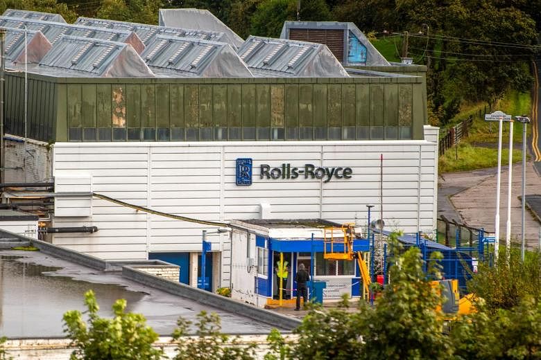 Rolls-Royce akan menutup sementara pabrik, memotong tunjangan, kata laporan