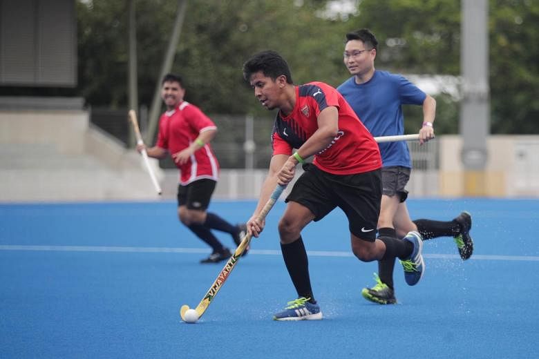 Dengan olahraga tim yang masih terbatas pada kelompok delapan orang, hoki Singapura meluncurkan kompetisi 3v3