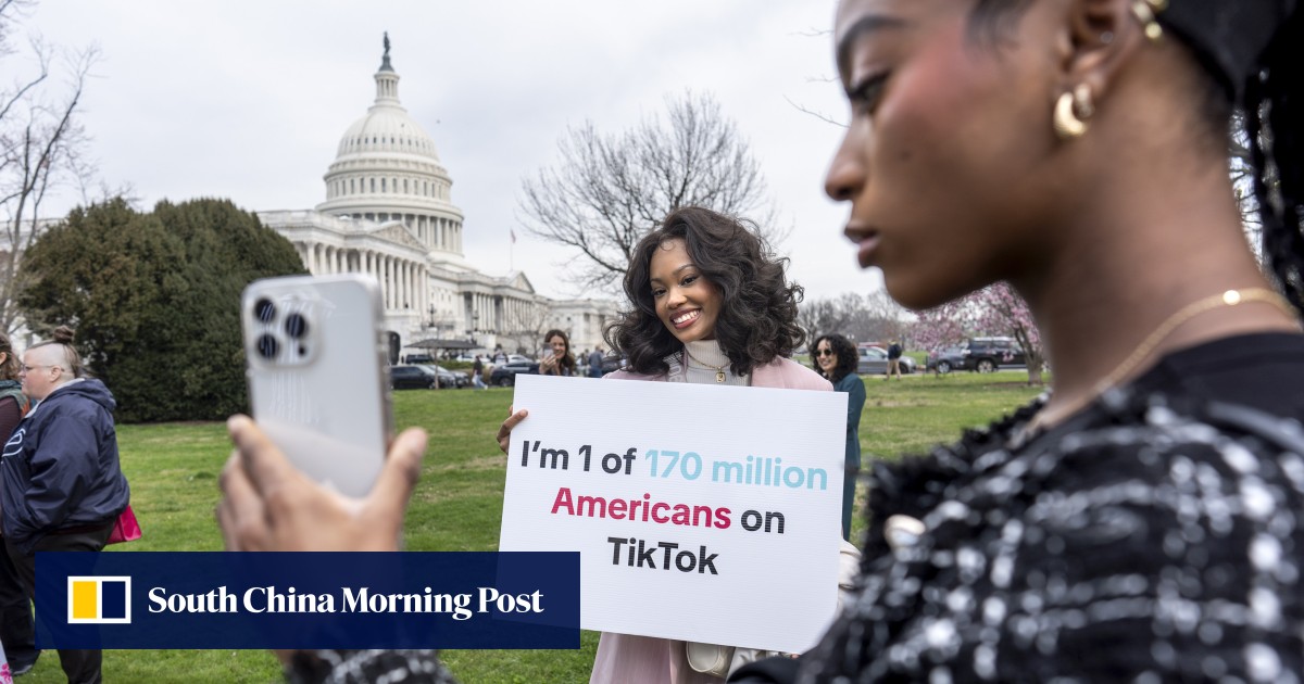 Jajak pendapat menunjukkan kurang dari 3 dari 10 orang Amerika mendukung RUU TikTok yang akan memaksa pemilik China untuk menjual aplikasi